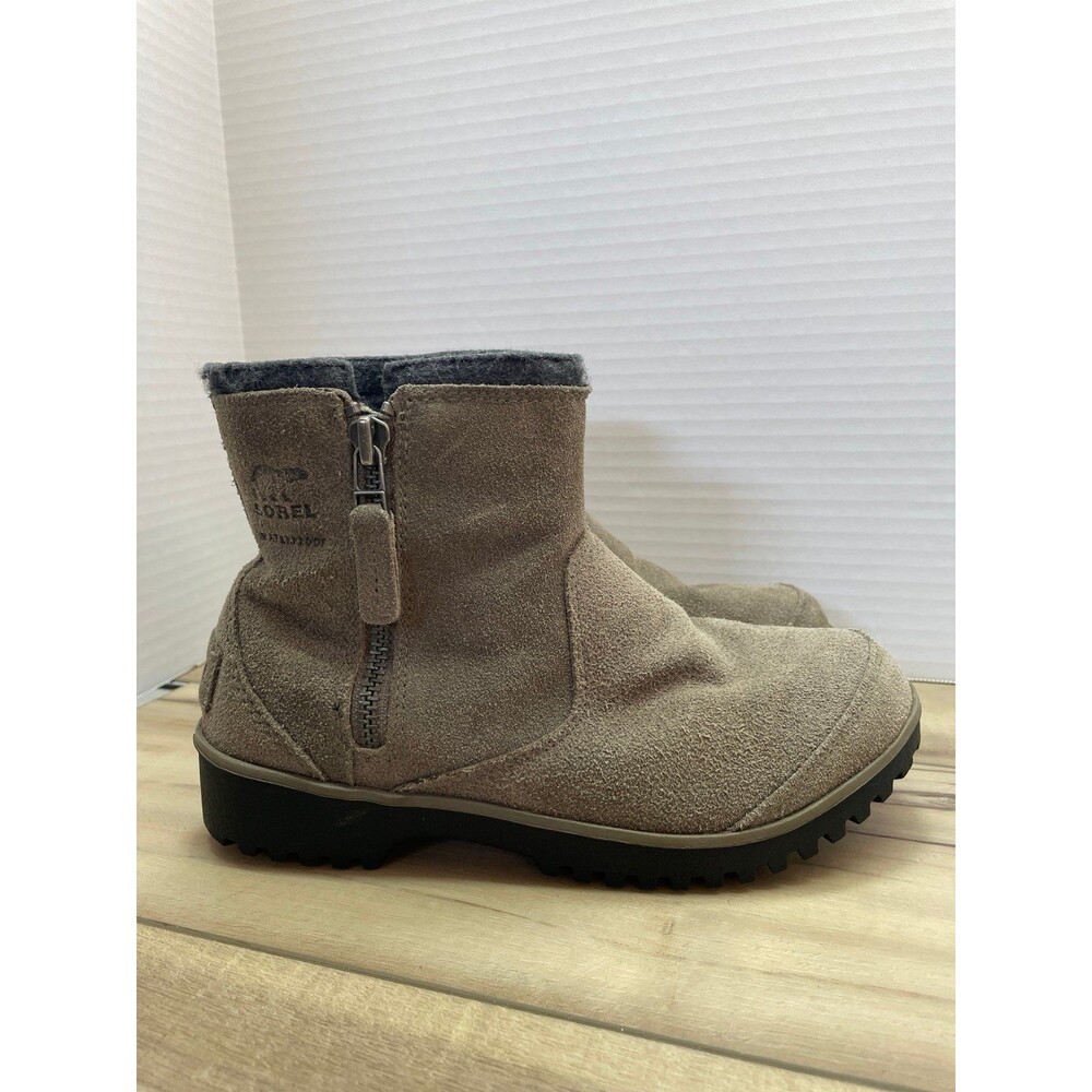 Sorel meadow suede side zip waterproof felt rim ankle boot 7
